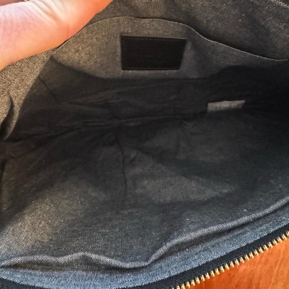 Clare V Elegant Black Woven Shoulder Bag - Picture 3 of 3